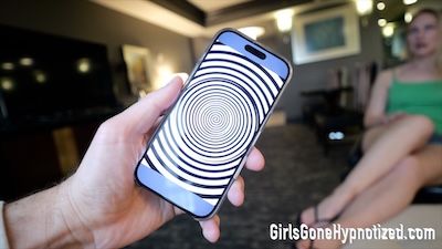 Jolene Hexx Barefoot and Mesmerized