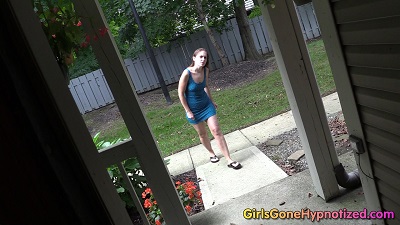 Rachel Mesmerized by the Lights 1