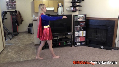 Supergirl Hypnotized for Her Feet