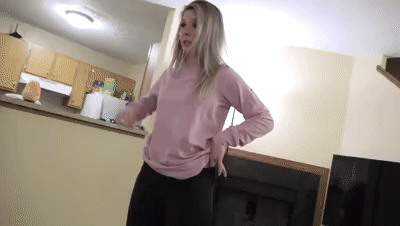 Frozen
                      and posed